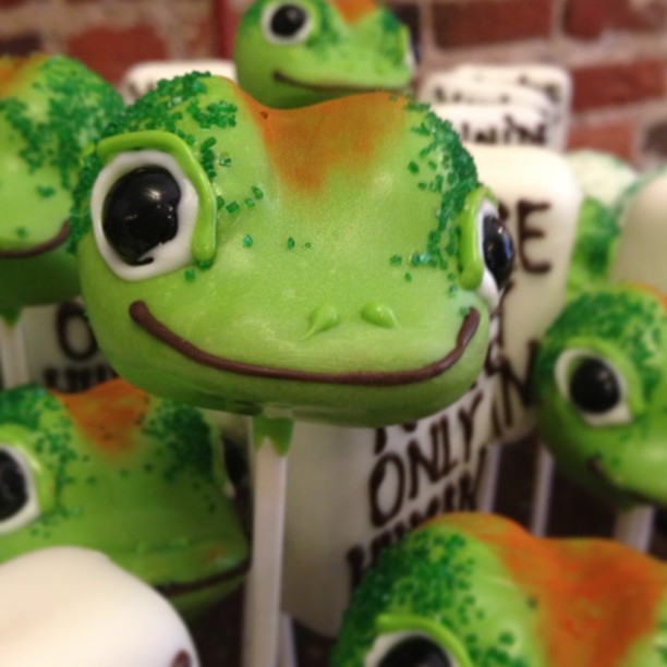 gecko-cake-pop