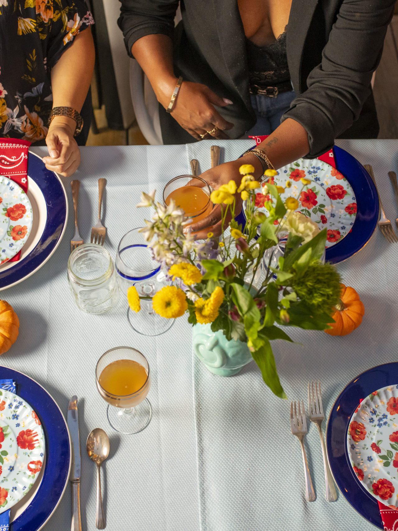 10 Easy Dinner-Party Tips for Your Next Fall Gathering with Richmond Family Magazine